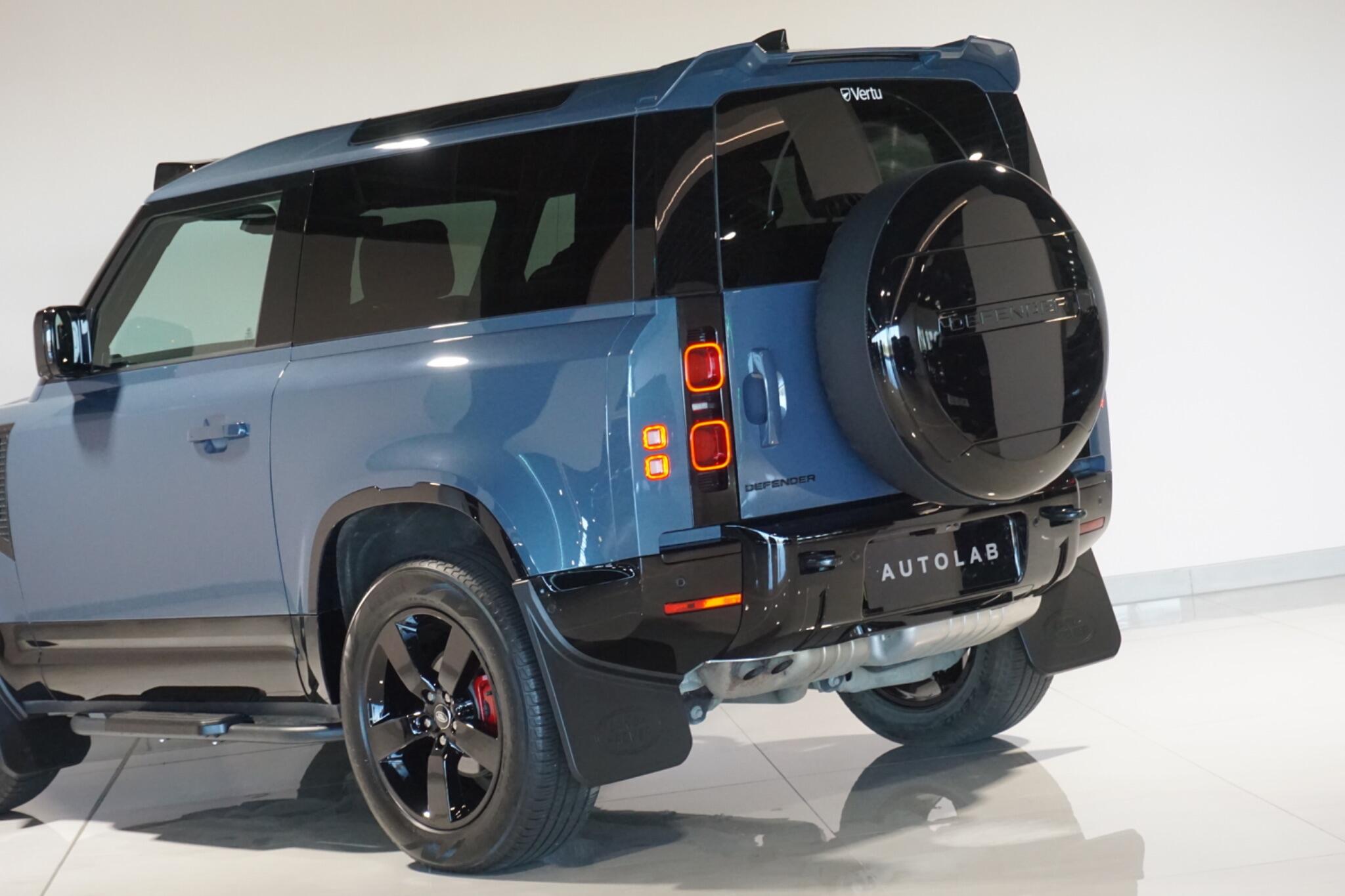 Land Rover Defender 90 3.0 D250 MHEV X-Dynamic HSE SUV 3dr Diesel Auto 4WD Euro 6 (s/s) (250 ps)